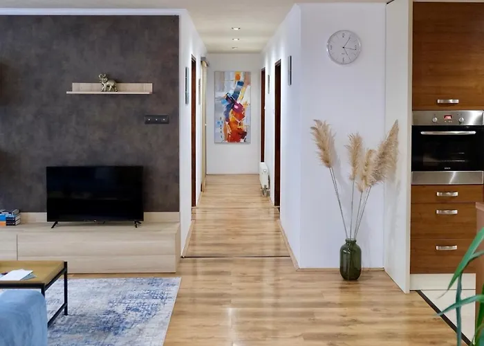 Tron Apartman 2